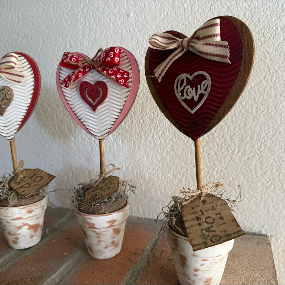 Handmade Heart Topiary Set - Picture 3 of 15